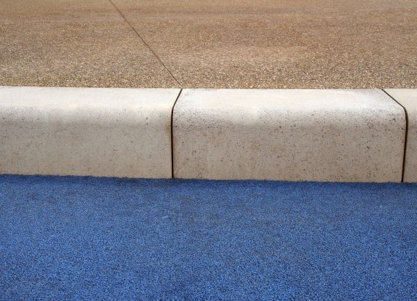 Cost of Curb And Sidewalk Installation in Kirkland