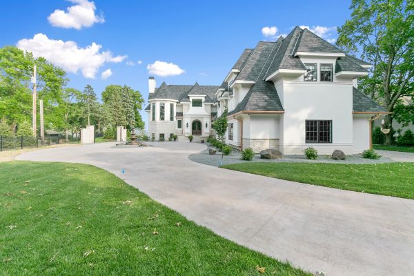 Cost of Concrete Driveway Installation in Kirkland