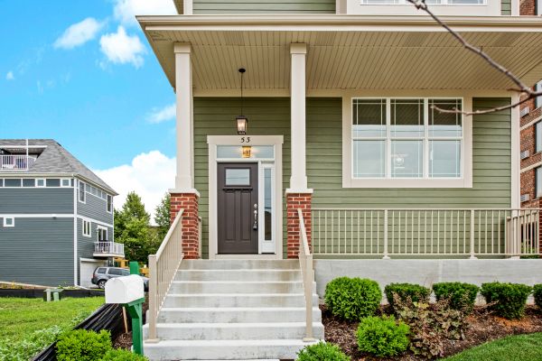 Entryway Stairs Installation in Kirkland