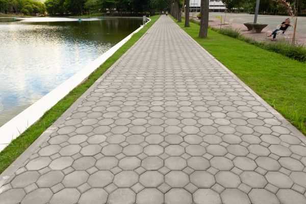 Cost of Paved Pathway Service in Kirkland