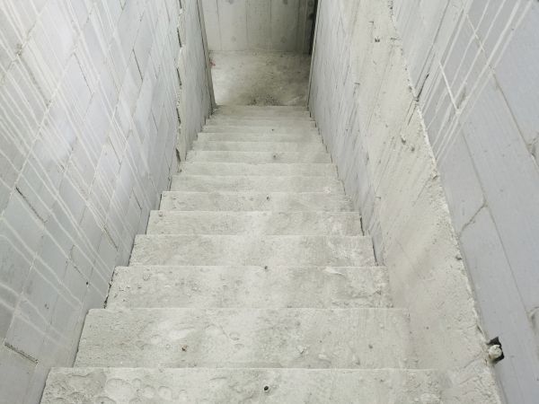 Step Pouring in Kirkland
